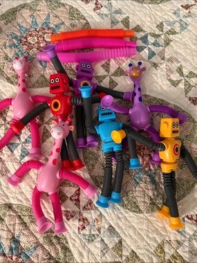 Colorful Flexible Robot & Giraffe Kids Toy Set - Pink, Red, Purple, Blue, Yellow